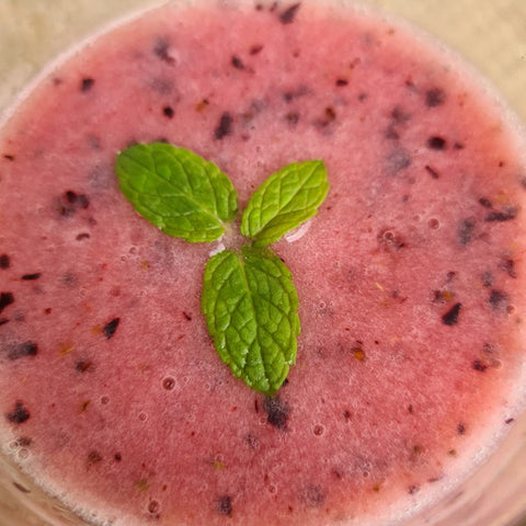 Oblíbený, jednoduchý a  svěží smoothie koktejl